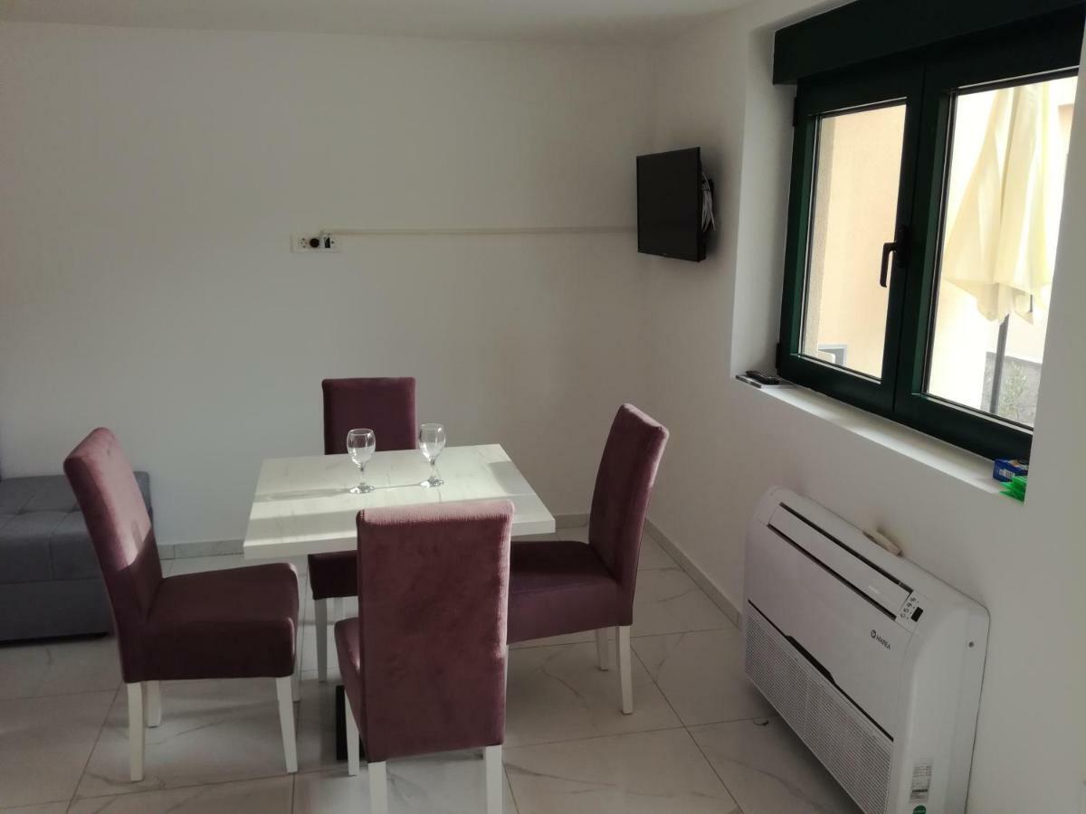 Ferienwohnung Olea Tivat Exterior foto